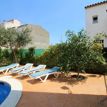 Apart-rent Casa Con Piscina Sant Maurici 0191 Villa Empuriabrava